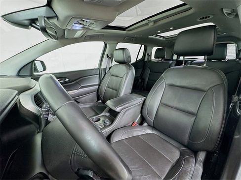 Used 2018 GMC Acadia SLT image 19