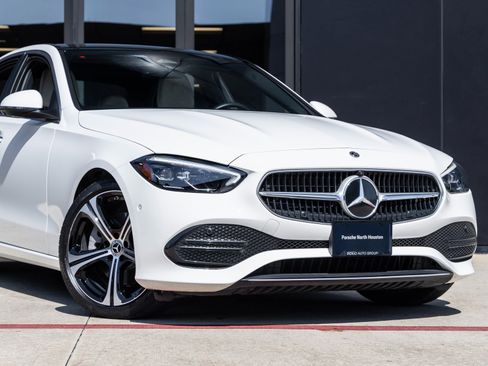 Used 2023 Mercedes-Benz C 300 Sedan image 5