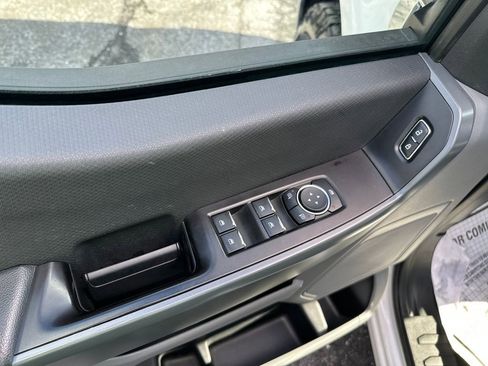 Used 2023 Ford F150 XLT image 37