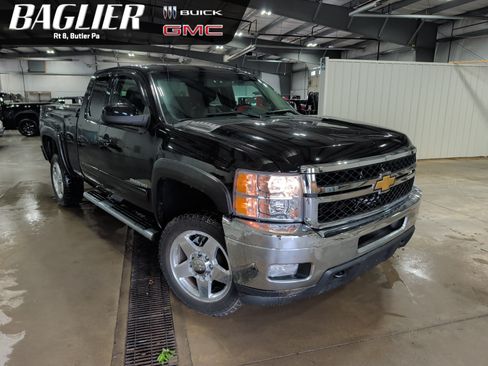 Used 2011 Chevrolet Silverado 2500 LTZ w/ LTZ Plus Package AWD/4WD image 1
