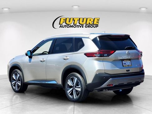 Used 2023 Nissan Rogue SL FWD image 6