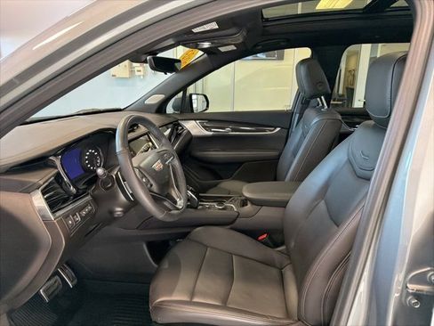 Used 2023 Cadillac XT6 Sport w/ Technology Package image 15