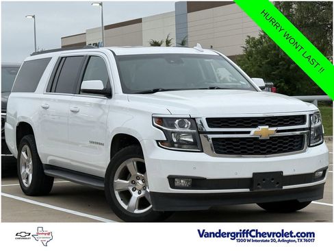 Used 2017 Chevrolet Suburban LT RWD image 2
