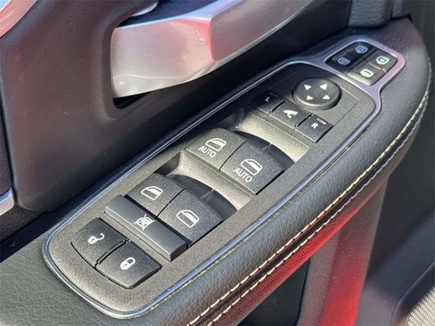 Used 2024 RAM 2500 Big Horn w/ Sport Appearance Package image 27