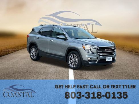 Used 2024 GMC Terrain SLT image 3