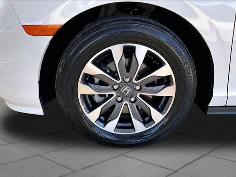 Used 2023 Honda Odyssey EX-L image 11