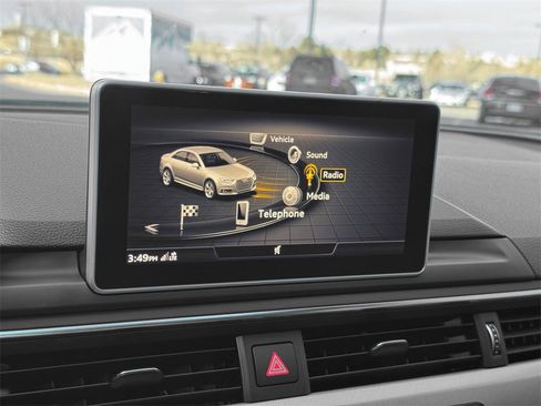 Used 2017 Audi A4 2.0T Premium Plus w/ Premium Plus Package image 21