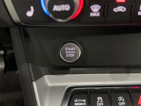 Used 2020 Audi Q3 2.0T Premium w/ Convenience Package image 25