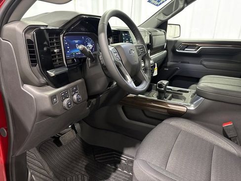 Certified 2025 Chevrolet Silverado 1500 LT Trail Boss w/ Convenience Package II image 16