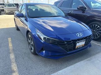 Used 2023 Hyundai Elantra SEL w/ Convenience Package video 1