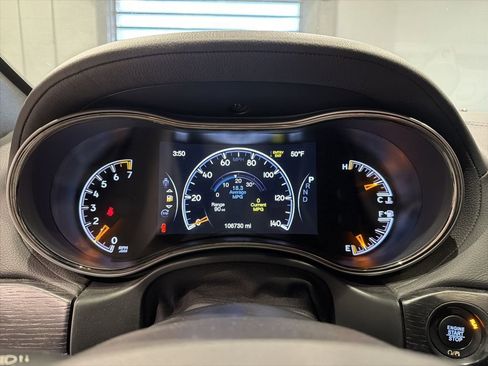 Used 2019 Jeep Grand Cherokee High Altitude AWD/4WD image 12