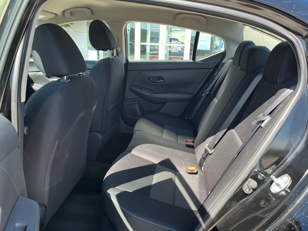 Used 2025 Nissan Sentra SV FWD image 14