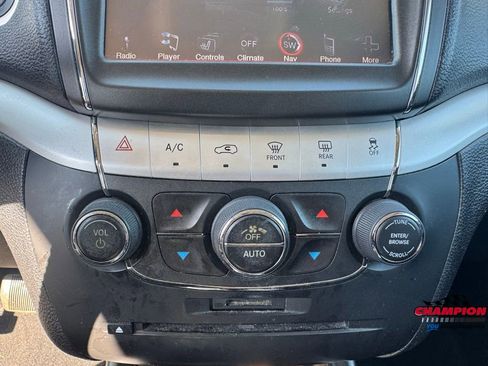 Used 2017 Dodge Journey GT image 21
