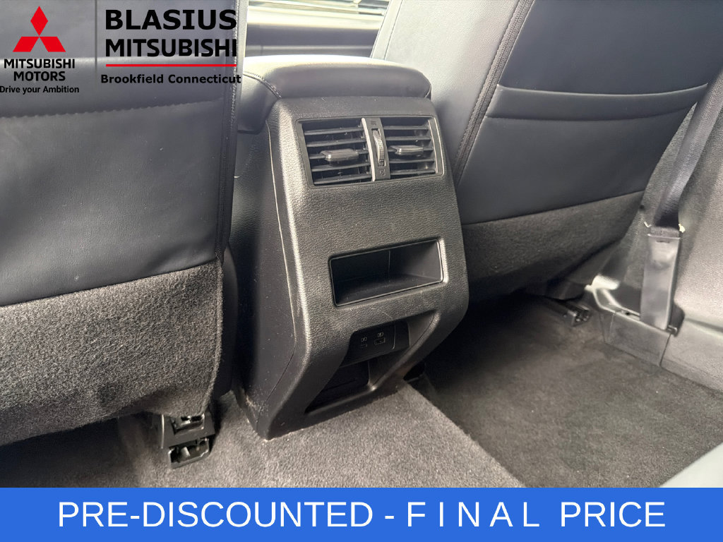 Used 2024 Mitsubishi Outlander SE FWD image 44