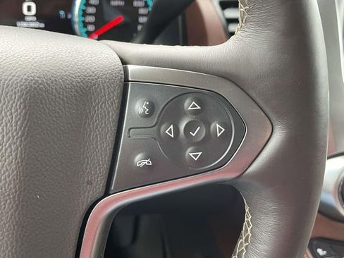 Used 2016 Chevrolet Suburban LTZ image 23