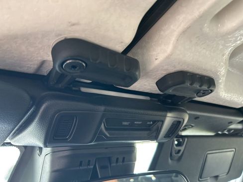 Used 2025 Jeep Wrangler Unlimited Sahara image 49