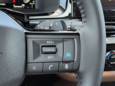 New 2026 Nissan Pathfinder Platinum FWD image 29