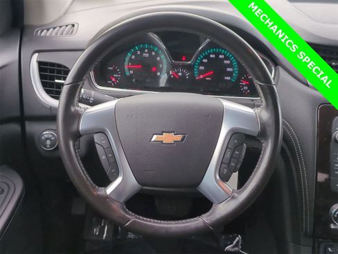 Used 2015 Chevrolet Traverse LT image 31