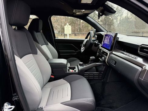 Used 2024 Toyota Tacoma TRD Off-Road image 14