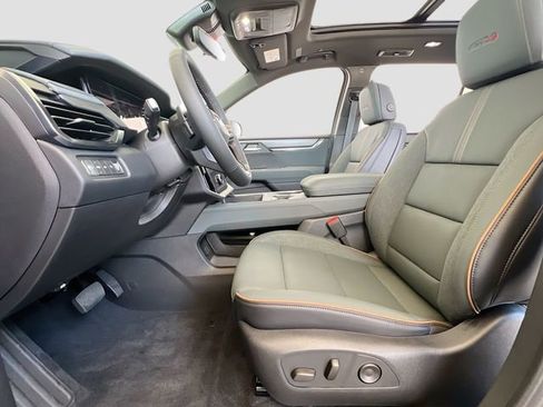 New 2026 GMC Acadia AT4 w/ Luxury Package image 15