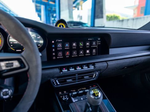 Certified 2024 Porsche 911 GT3 RWD image 35