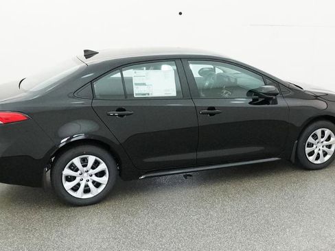 New 2026 Toyota Corolla LE FWD image 28