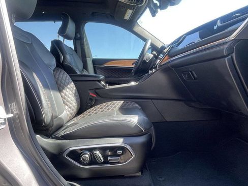 Used 2023 Jeep Grand Cherokee L Summit image 25