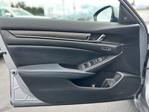 Used 2018 Honda Accord EX-L image 7