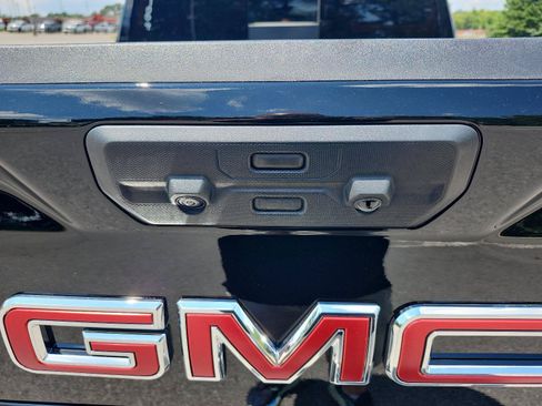 Certified 2025 GMC Sierra 1500 Denali w/ Denali Reserve Package AWD/4WD image 12
