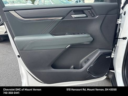 New 2026 GMC Acadia AT4 w/ Super Cruise Package image 13