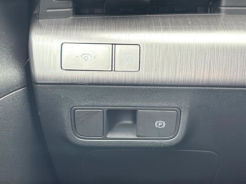 Certified 2024 Hyundai Kona SEL FWD image 29