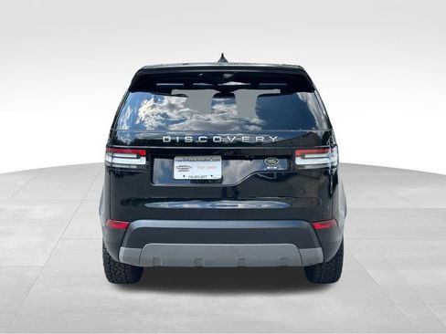 Used 2020 Land Rover Discovery SE image 4