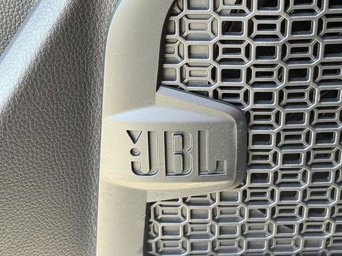 Used 2024 Toyota Tacoma Limited w/ Limited Package (LT) AWD/4WD image 17