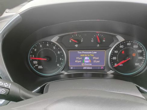 Used 2022 Chevrolet Equinox LT image 18