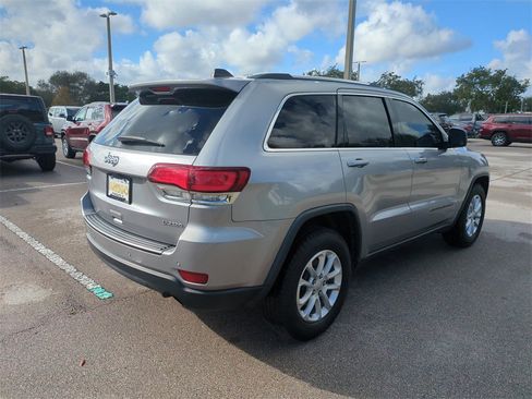 Used 2021 Jeep Grand Cherokee Laredo image 6