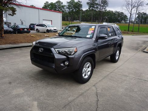 Used 2017 Toyota 4Runner SR5 Premium image 22