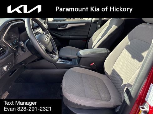 Used 2022 Ford Escape SE w/ Convenience Package image 21