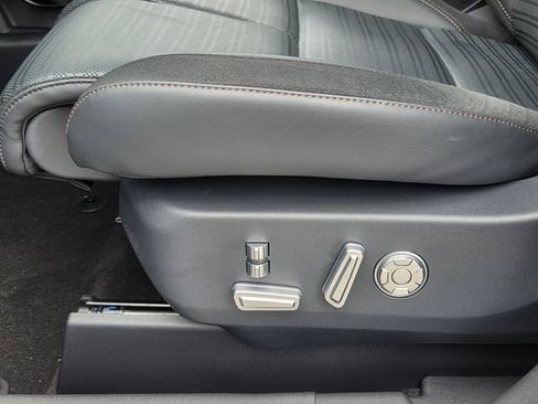 Used 2024 Lincoln Nautilus Reserve w/ Equipment Group 203A AWD/4WD image 8