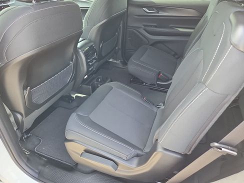 New 2026 Jeep Grand Cherokee L 2WD image 21