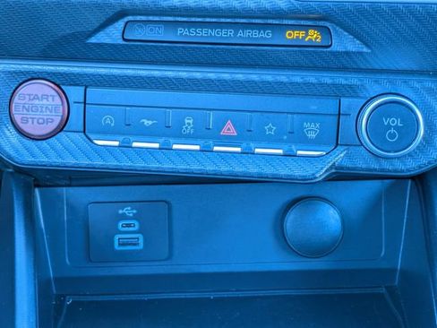 Used 2025 Ford Mustang Premium RWD image 17