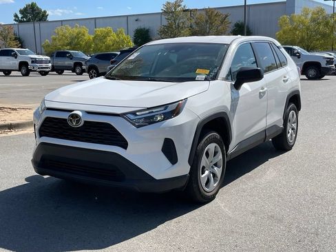 Used 2025 Toyota RAV4 LE FWD image 3