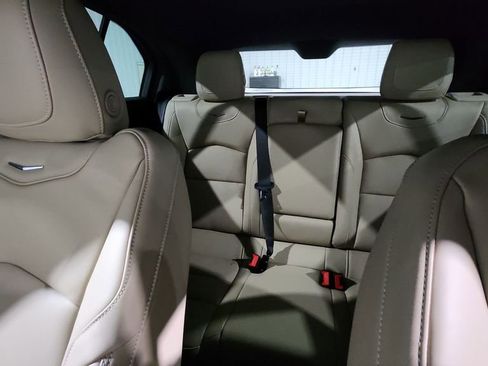 Used 2024 Cadillac XT4 Premium Luxury image 12