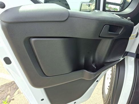 Used 2024 RAM ProMaster 2500 w/ Safety Group FWD image 8