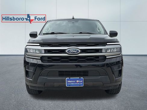 Used 2024 Ford Expedition Max XLT AWD/4WD image 2
