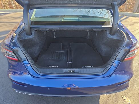 Used 2022 Nissan Maxima SV w/ Floor Mat Group image 9