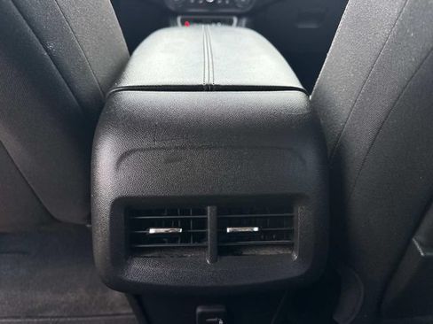 Used 2023 GMC Terrain SLE w/ Driver Convenience Package AWD/4WD image 13