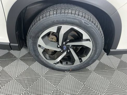 Used 2023 Subaru Forester Touring AWD/4WD image 18