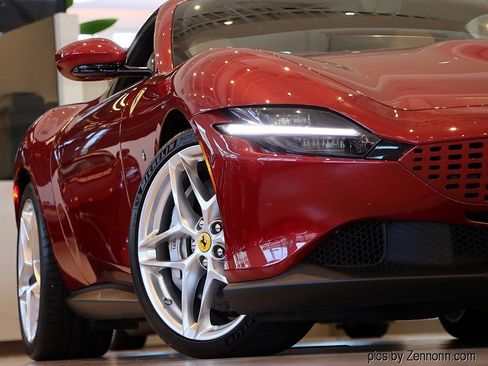 Certified 2022 Ferrari Roma image 15