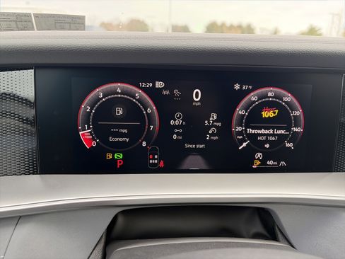 New 2026 Volkswagen Tiguan SE image 23