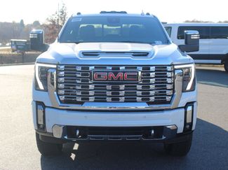 New 2026 GMC Sierra 2500 Denali video 2